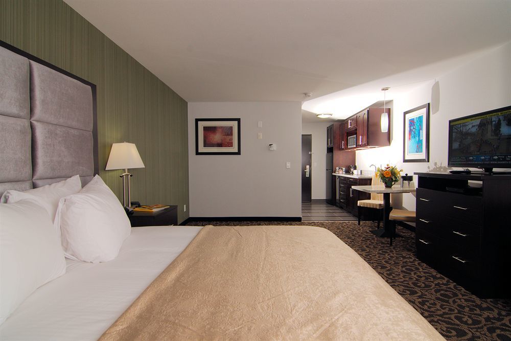 Paradise Inn&Suites Redwater Bagian luar foto