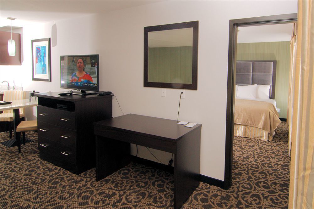 Paradise Inn&Suites Redwater Bagian luar foto