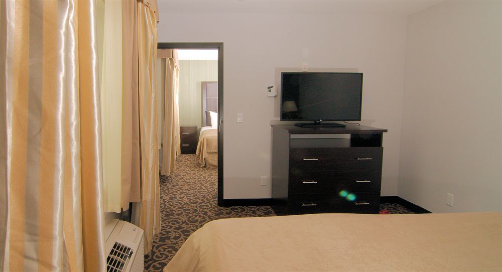 Paradise Inn&Suites Redwater Bagian luar foto