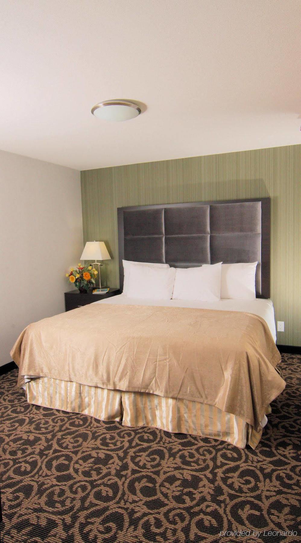 Paradise Inn&Suites Redwater Bagian luar foto