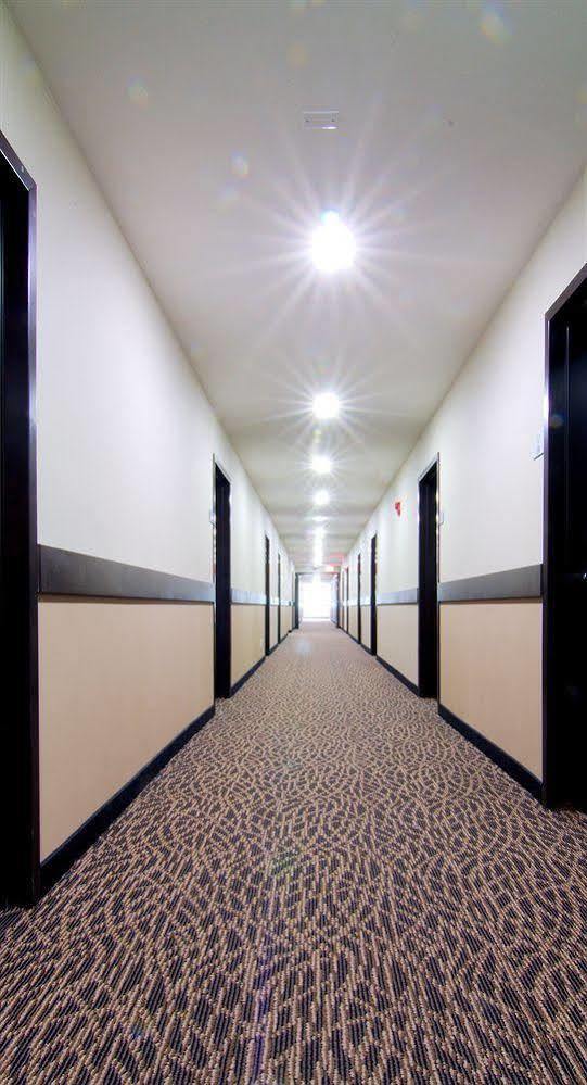 Paradise Inn&Suites Redwater Bagian luar foto